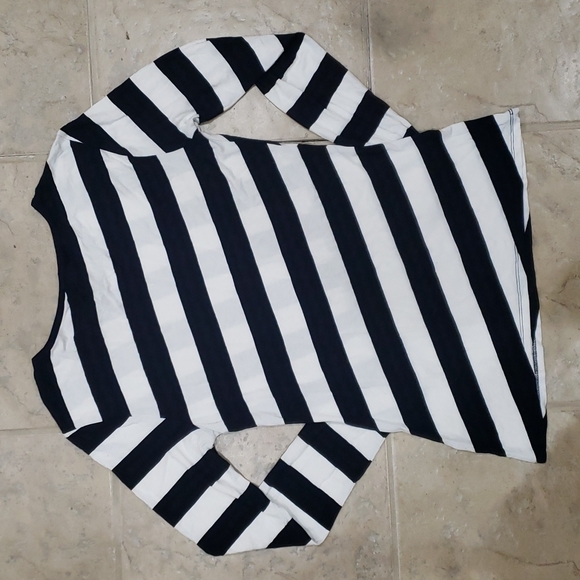 Premise Studio Striped Top - Picture 3 of 5